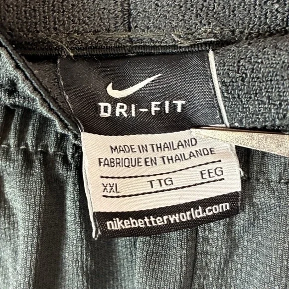 Nike LeBron James Dri-FIT Basketball Shorts Mens XXL Grey Yellow Zipper Pockets - Picture 3 of 7